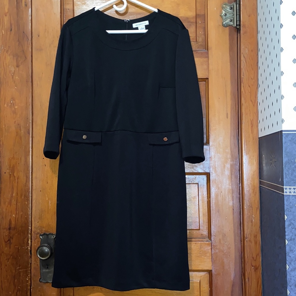 Liz Claiborne Black Dress